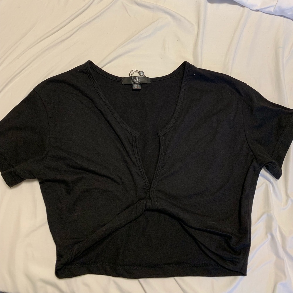 Twist front black crop top
